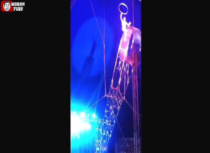 Video: An acrobat nearly perishes after falling off the wheel of doom